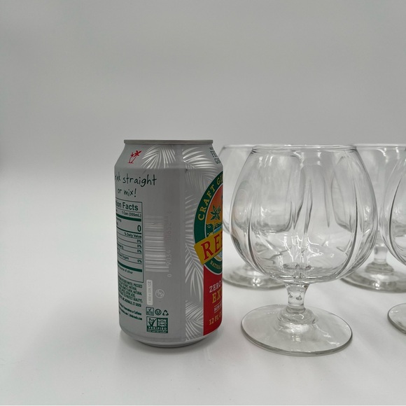 Set of 4 Brandy Cognac Snifters Cocktail Glasses Stemware Barware Scalloped - Picture 4 of 4